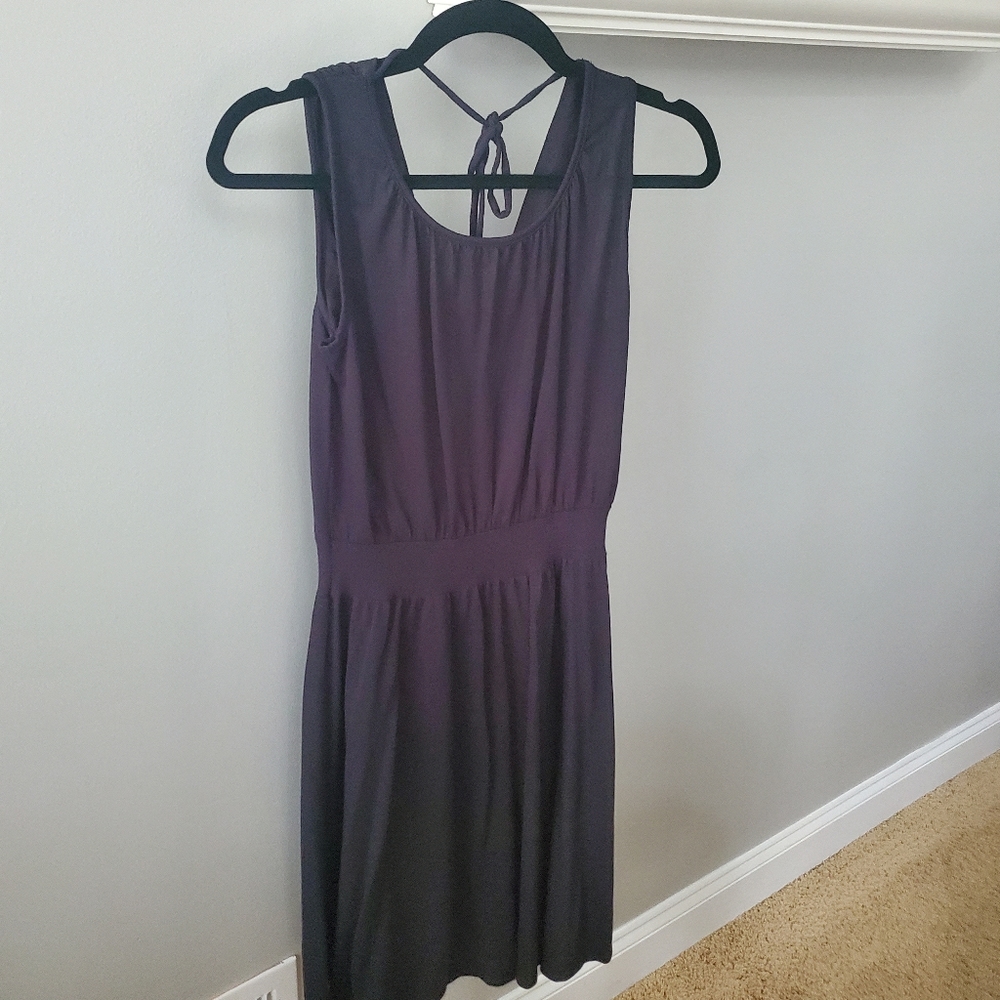 Old Navy sleeveless black dress - Picture 2 of 5